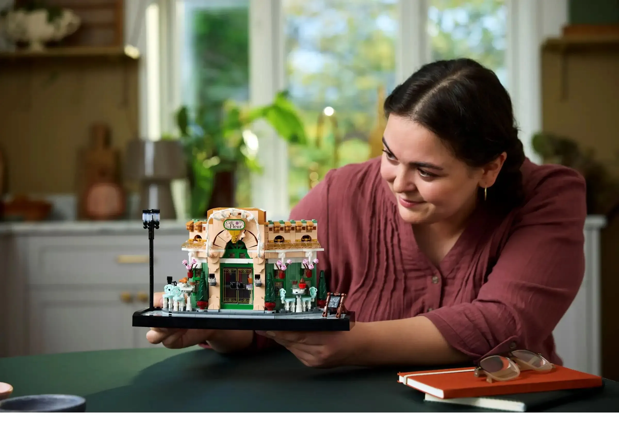 LEGO ICONS 10362 French Caf