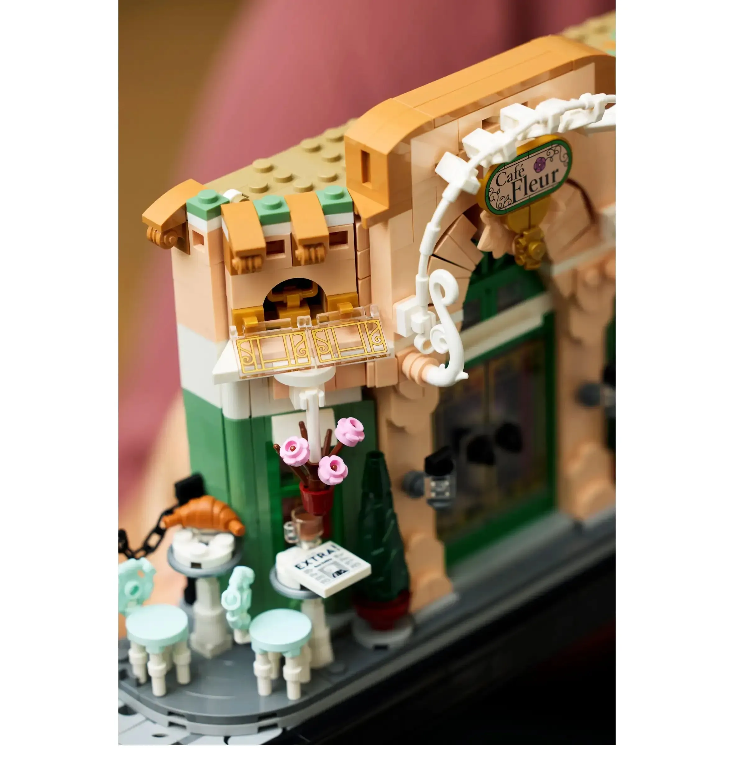 LEGO ICONS 10362 French Caf