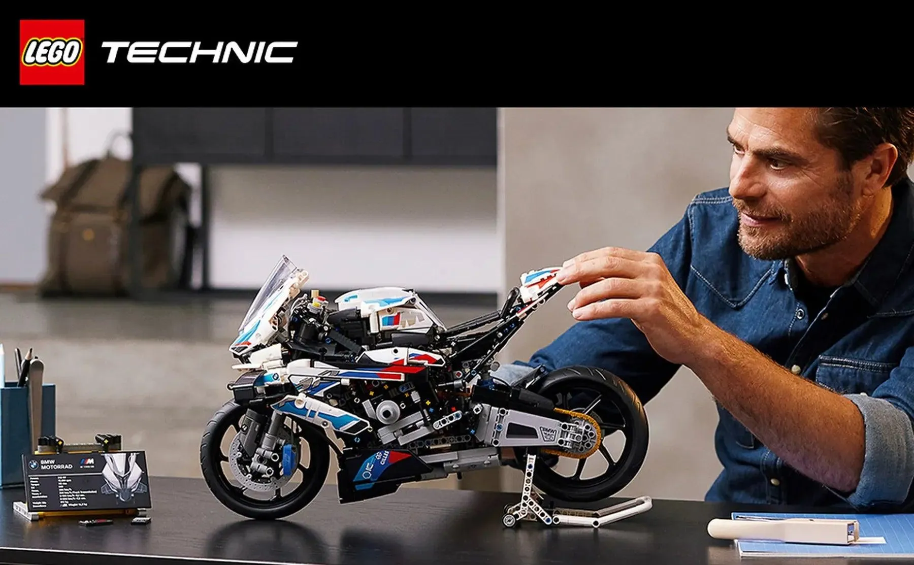 LEGO TECHNIC 42130 BMW M 1000 RR