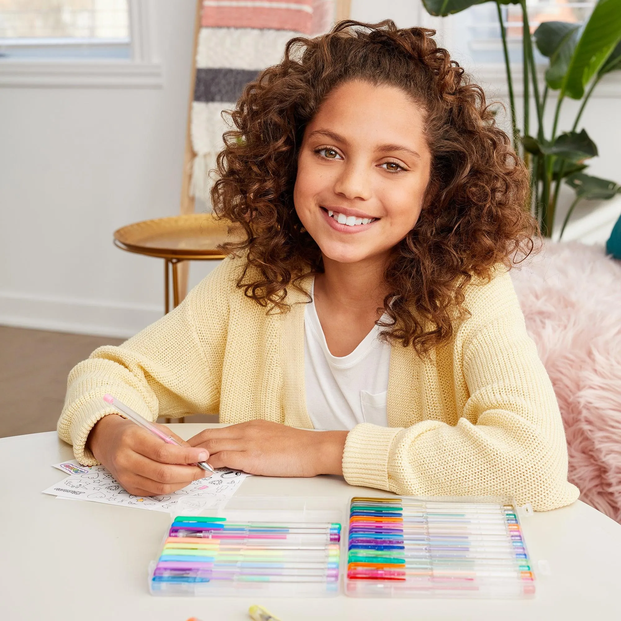 Make it Real 30 Piece Gel Pen Set